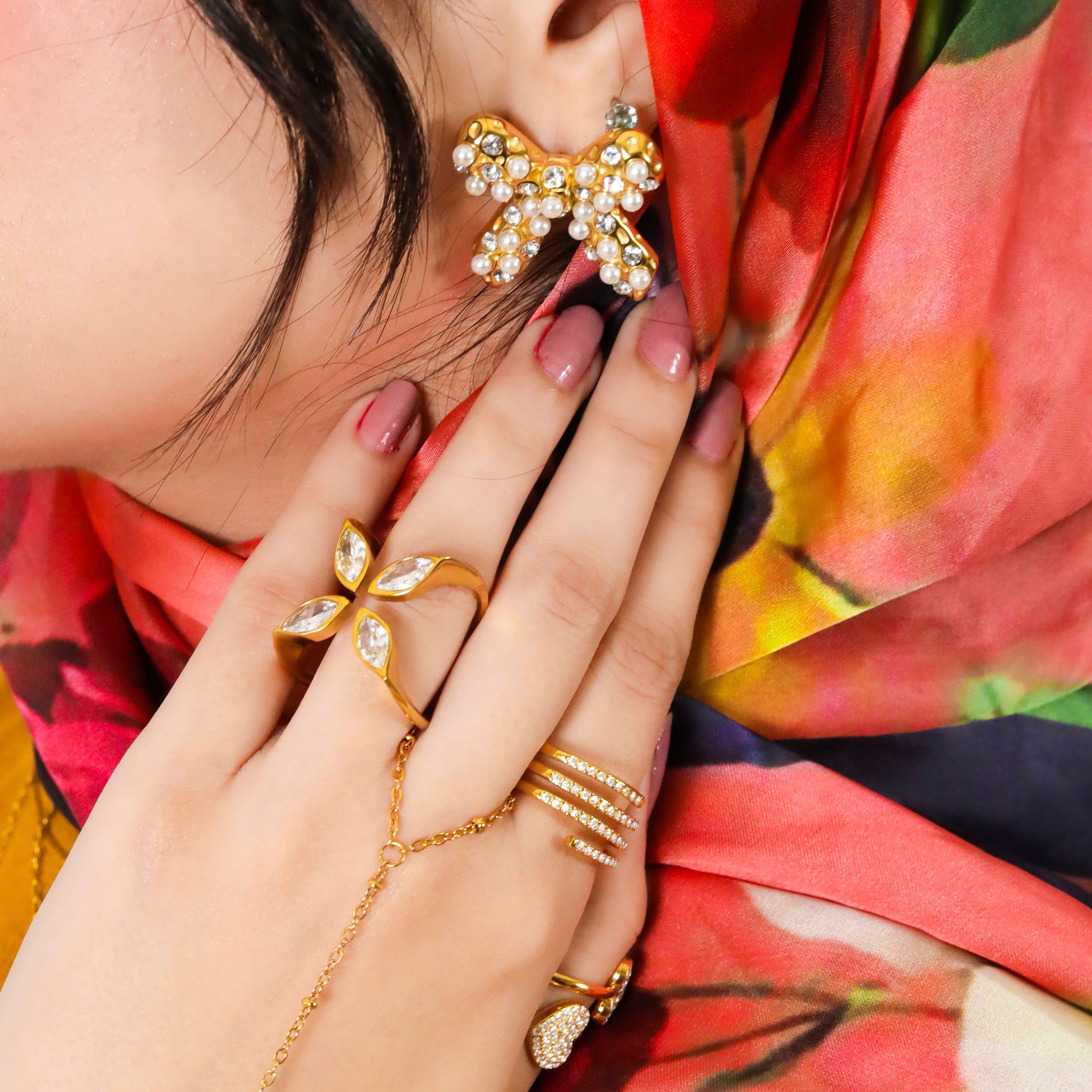 Best Artificial Earrings for Everyday Wear in Pakistan