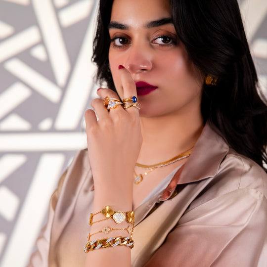 Top Colors in Jewelry to Complement Pakistani Skin Tones