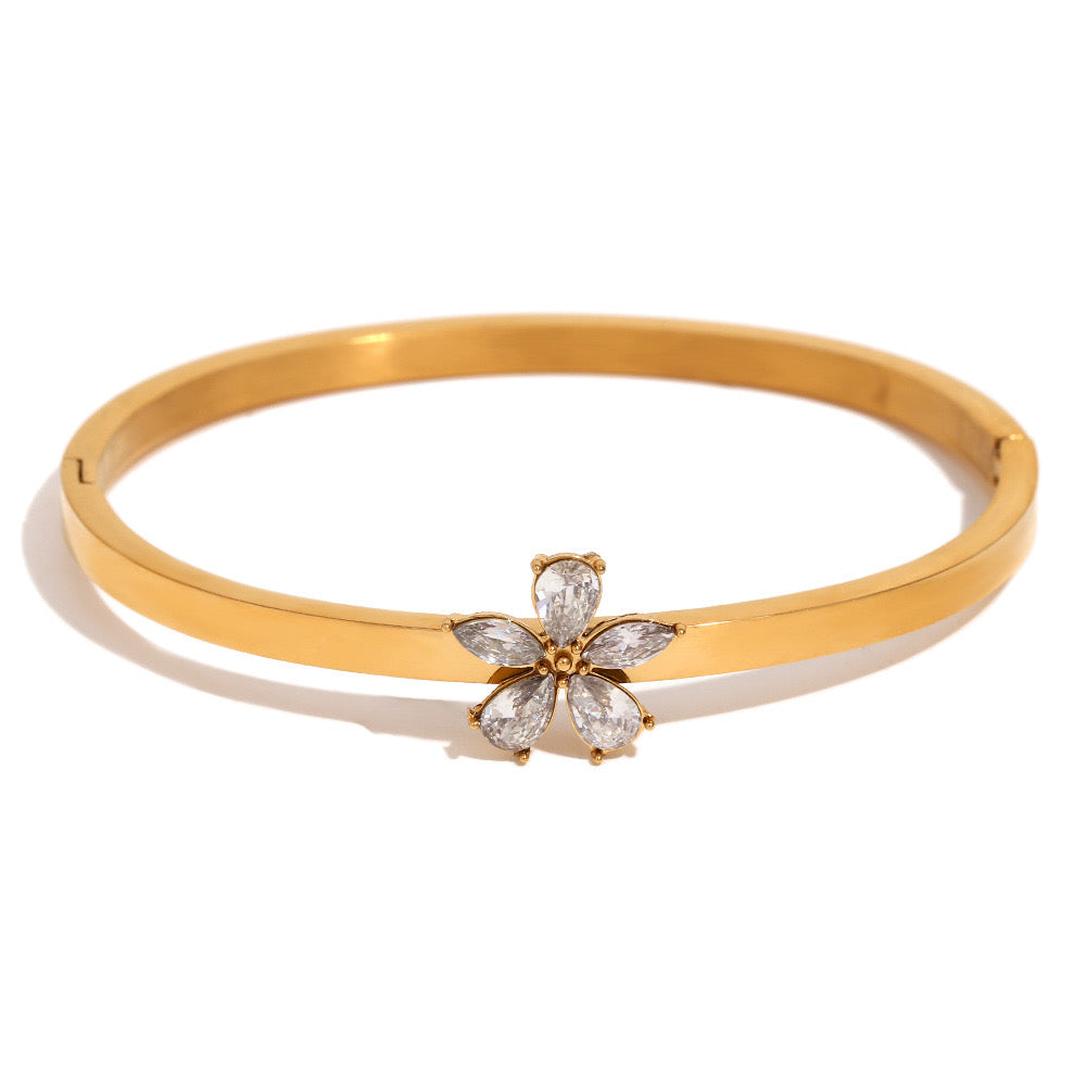 Blossé Bangle