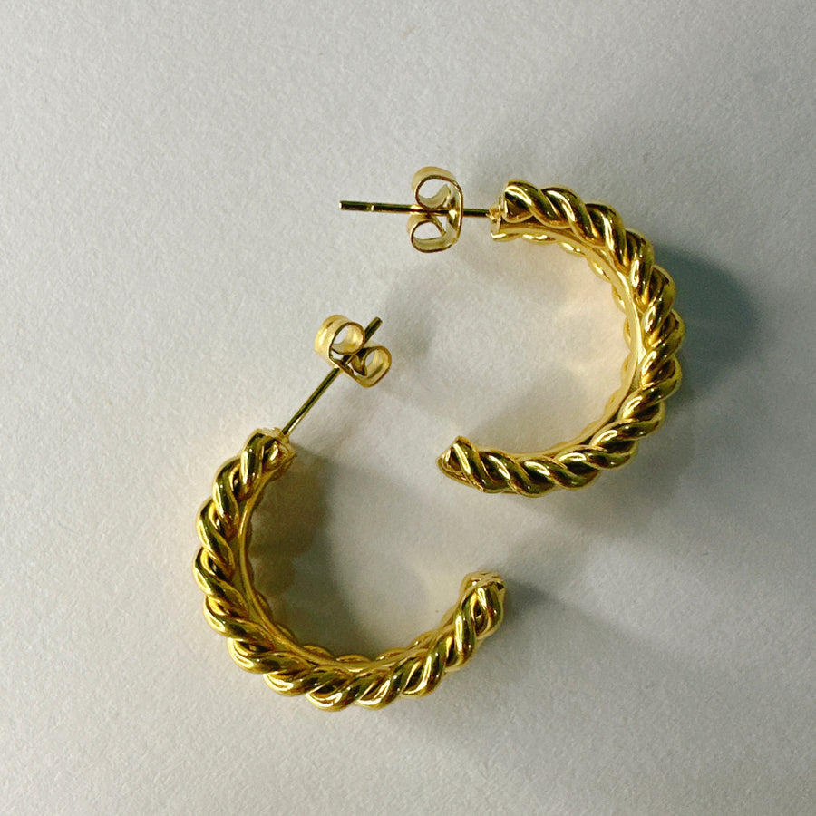 Gigi Hoops